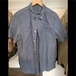 North Face men’s short sleeve button down - XL